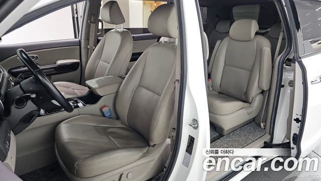 Kia All New Carnival Prestige, 2018 12