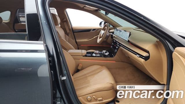 Genesis G80 (RG3) бензин 2.5 турбо 2WD, 2025 11