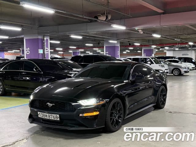 Ford Mustang купе, 2019 3