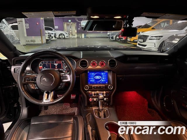 Ford Mustang купе, 2019 7