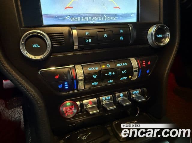 Ford Mustang купе, 2019 11