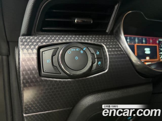 Ford Mustang купе, 2019 18