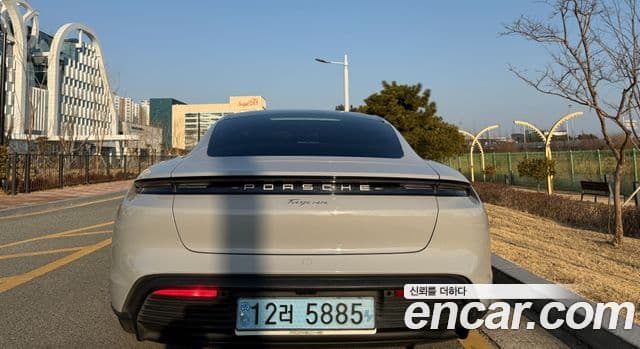 Porsche 타이칸 базовый, 2022 4