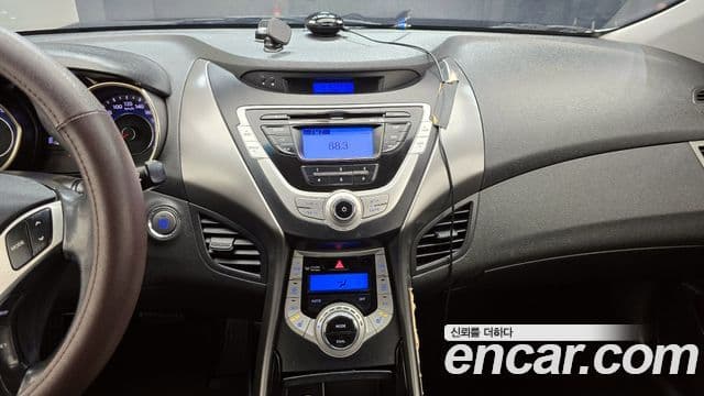 Hyundai Avante MD Premier, 2011 18