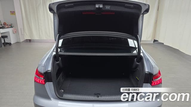 Audi A6 (C8), 2021 20