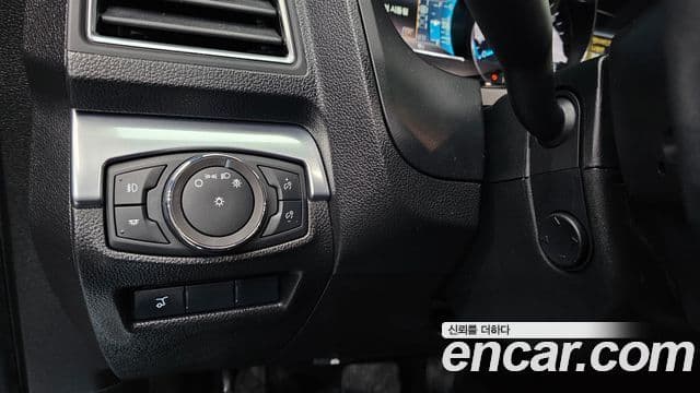 Ford Explorer 5세대, 2018 17