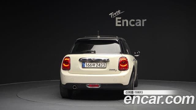 Mini Cooper D 3세대, 2015 4