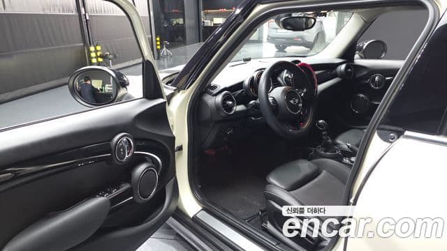 Mini Cooper D 3세대, 2015 10