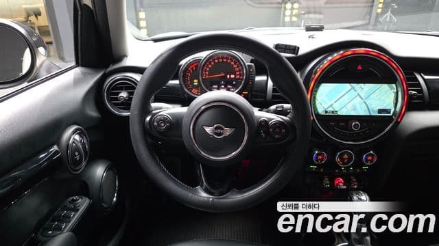 Mini Cooper D 3세대, 2015 13