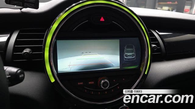 Mini Cooper D 3세대, 2015 15