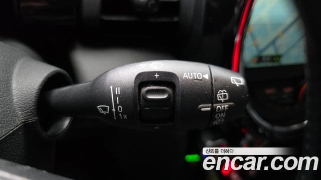 Mini Cooper D 3세대, 2015 18