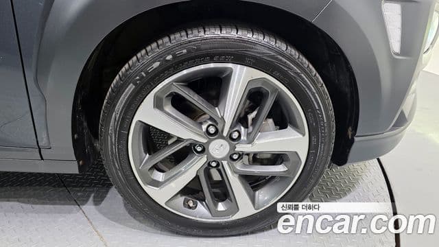 Hyundai Kona Modern Art, 2018 все фото