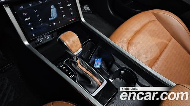 KG모빌리티(SsangYong) Torres T7, 2024 9