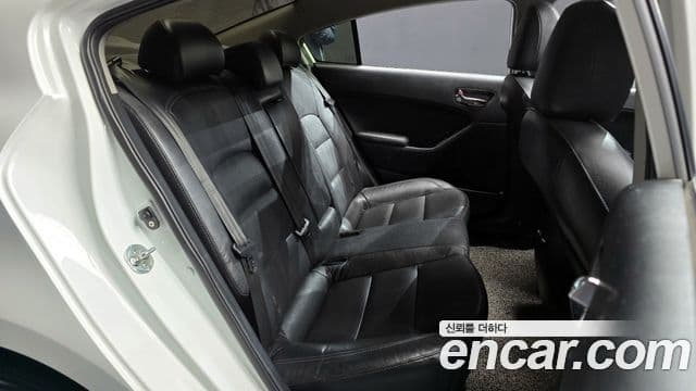 Kia K3 Noblesse, 2015 12