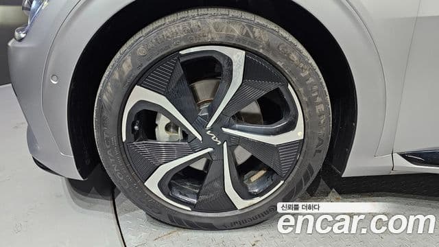 Kia EV6 GT Line, 2023 все фото