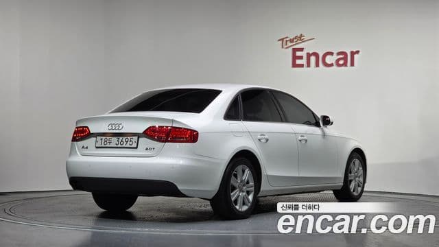 Audi New A4 B8, 2010 2