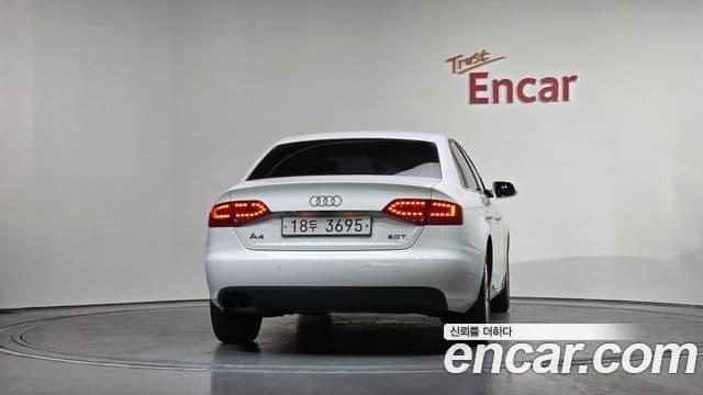 Audi New A4 B8, 2010 4