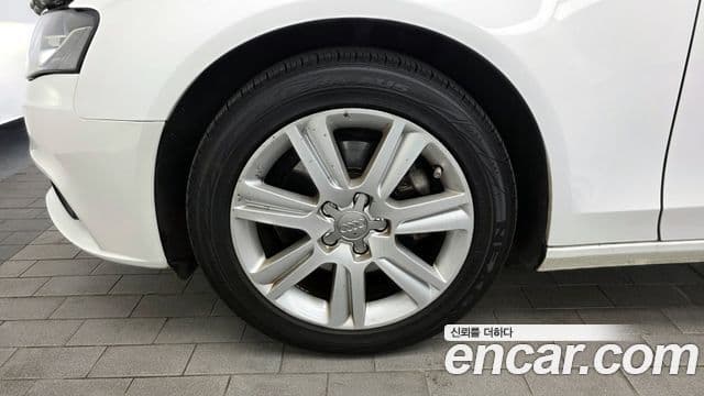 Audi New A4 B8, 2010 все фото