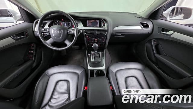 Audi New A4 B8, 2010 7