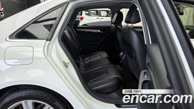 Audi New A4 B8, 2010 12