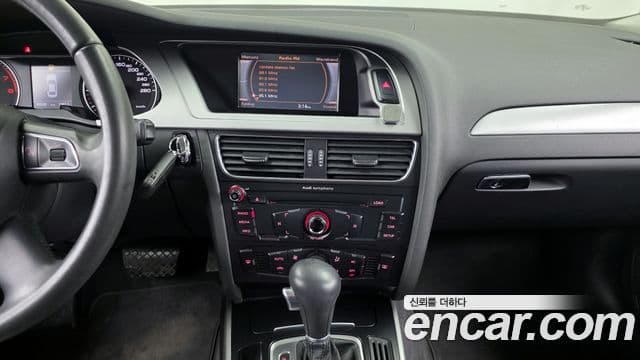 Audi New A4 B8, 2010 14