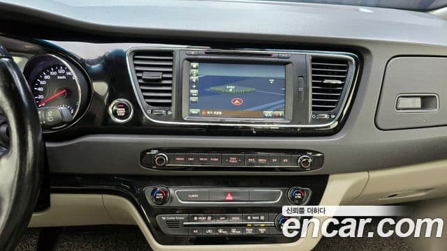 Kia All New Carnival President, 2016 15