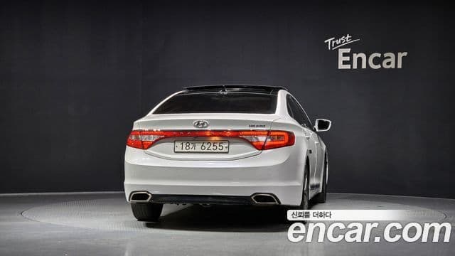 Hyundai Grandeur HG Modern, 2015 4