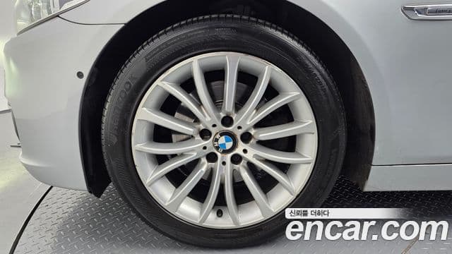 BMW 5시리즈 (F10) Luxury, 2014 все фото