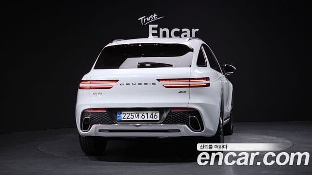 Genesis GV70, 2023 4