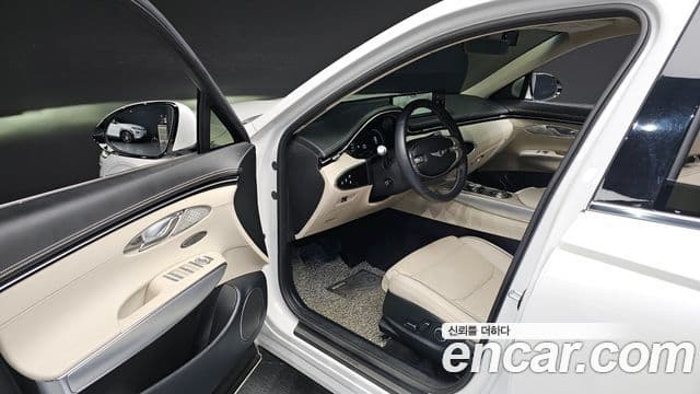 Genesis GV70, 2023 11