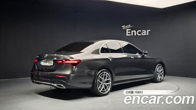 Mercedes-Benz E-класс W213 AMG Line, 2022 2