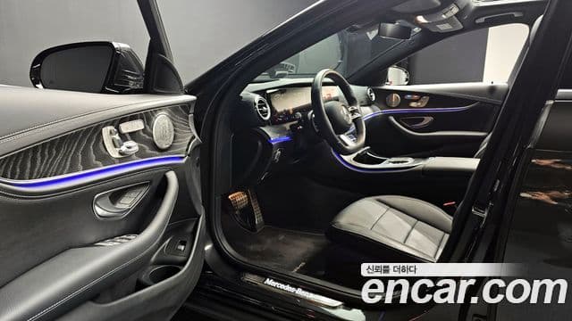 Mercedes-Benz E-класс W213 AMG Line, 2022 12