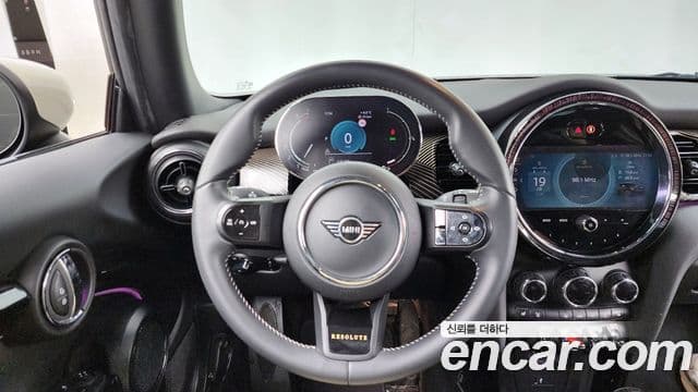 Mini Cooper 3세대, 2023 13