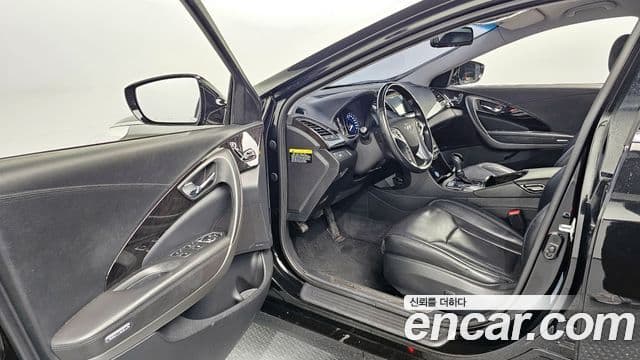 Hyundai Grandeur HG Modern, 2015 10