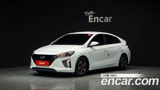Hyundai Ioniq гибрид Plus, 2017 1
