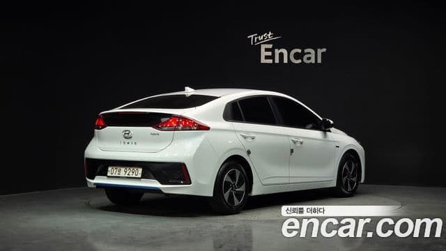 Hyundai Ioniq гибрид Plus, 2017 2