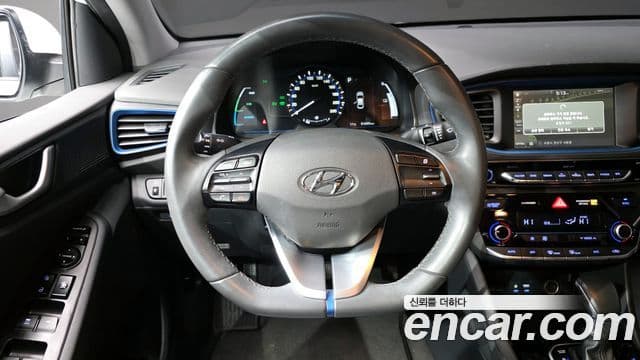 Hyundai Ioniq гибрид Plus, 2017 13
