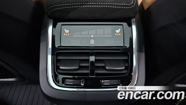 Volvo V60 Cross Country 2세대 B5 Pro AWD, 2021 19