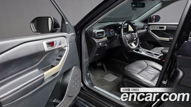 Ford Explorer 6세대, 2021 10