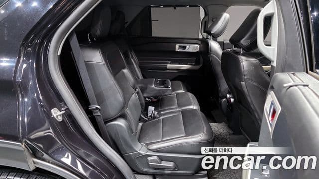 Ford Explorer 6세대, 2021 12