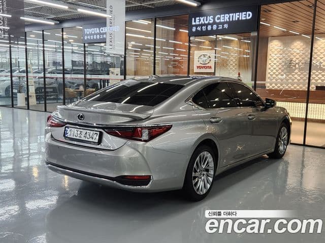 Lexus ES300h 7세대 Luxury Plus, 2023 2