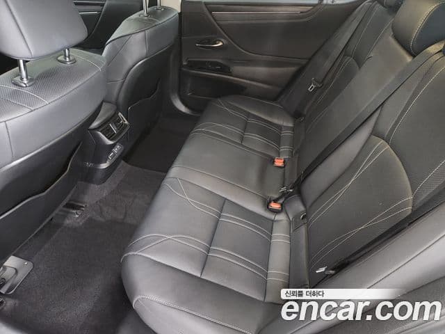 Lexus ES300h 7세대 Luxury Plus, 2023 11
