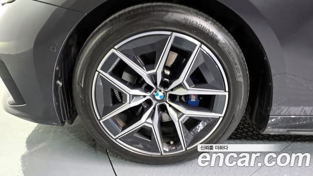 BMW 5시리즈 (G60) 520i M Sport, 2024 все фото