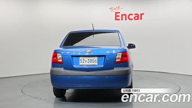 Kia Pride(новый кузов / новое поколение) 4DR 1.6 CVVT SLX, 2007 4