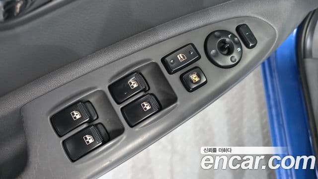 Kia Pride(новый кузов / новое поколение) 4DR 1.6 CVVT SLX, 2007 12