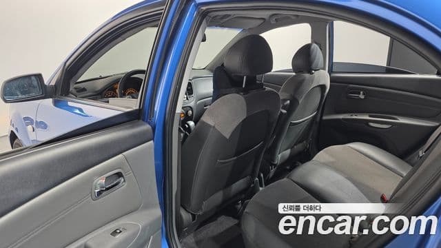 Kia Pride(новый кузов / новое поколение) 4DR 1.6 CVVT SLX, 2007 17