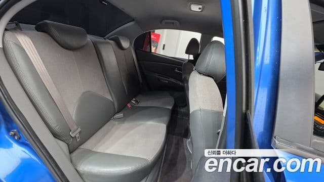 Kia Pride(новый кузов / новое поколение) 4DR 1.6 CVVT SLX, 2007 18