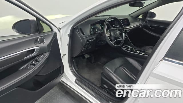 Hyundai Sonata гибрид (DN8) Premium Plus, 2022 11