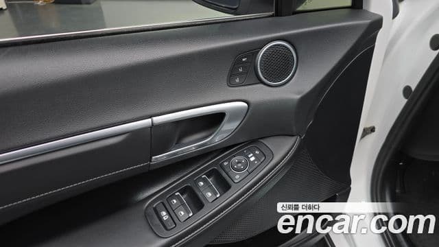 Hyundai Sonata гибрид (DN8) Premium Plus, 2022 17