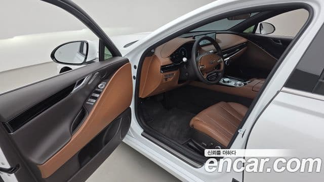 Genesis G80 (RG3) бензин 2.5 турбо AWD, 2024 11